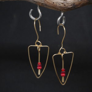 Boucles d'oreilles Moë or et rouge